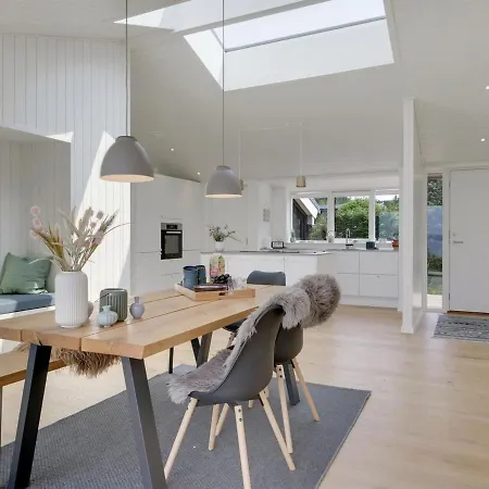 Dorett - 30m To The Inlet In Sealand By Interhome * Olsted